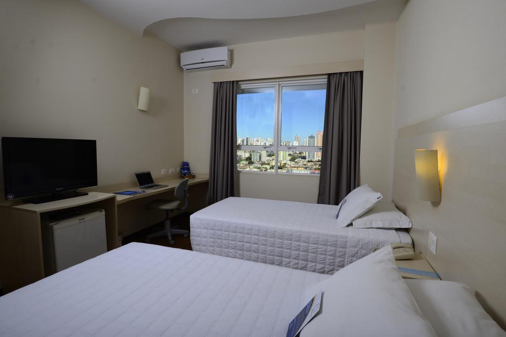 Golden Blue Hotel Londrina Ngoại thất bức ảnh